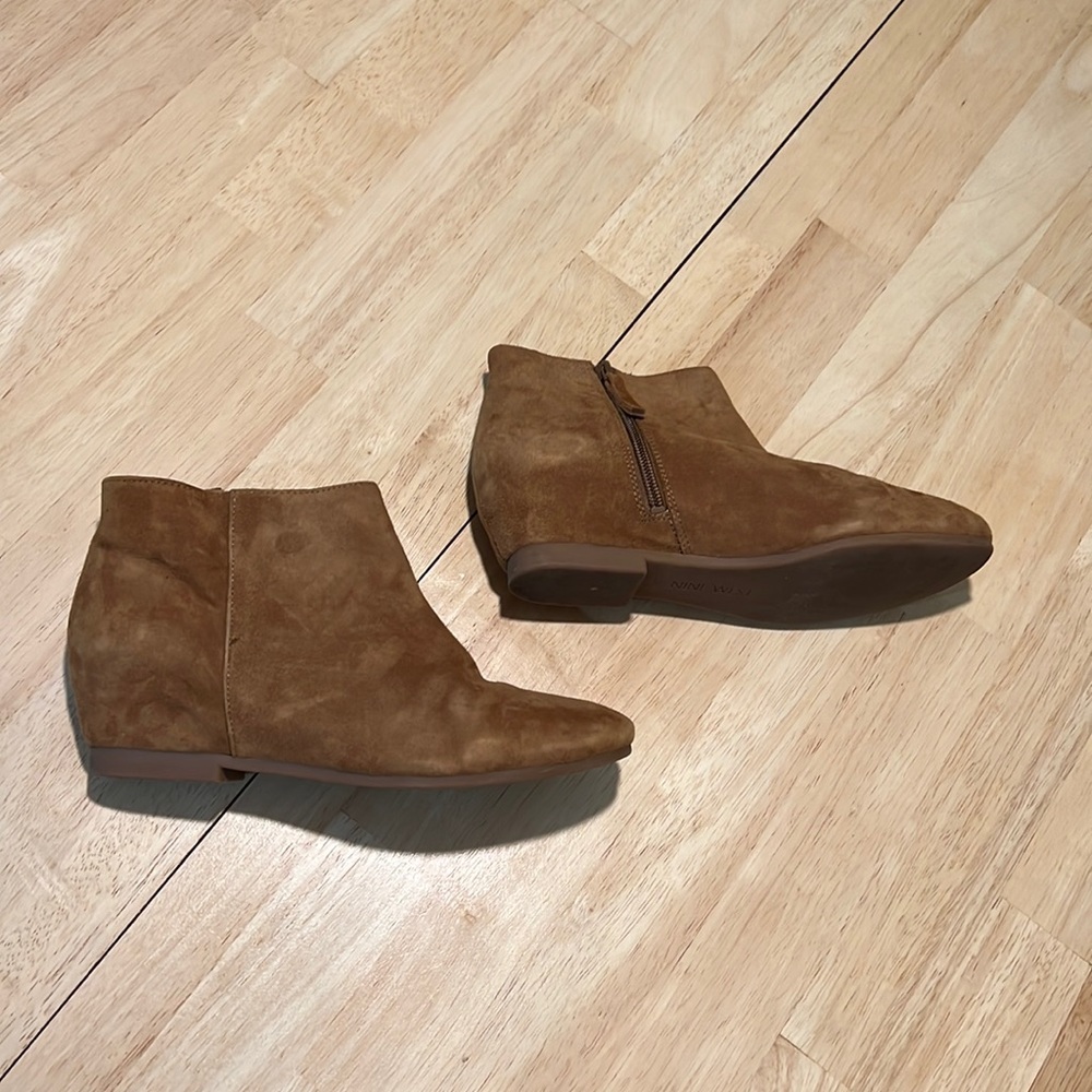 Nine West Women’s Suede Camel Wedge Ankle Bootie 7.5